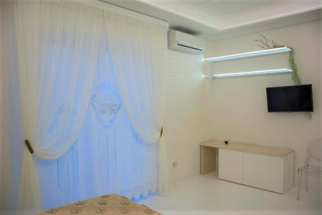 B&B Valentino Luxury Rooms By Salentolimit Porto Cesareo Extérieur photo