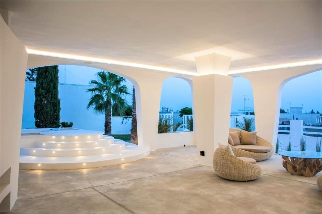 B&B Valentino Luxury Rooms By Salentolimit Porto Cesareo Extérieur photo