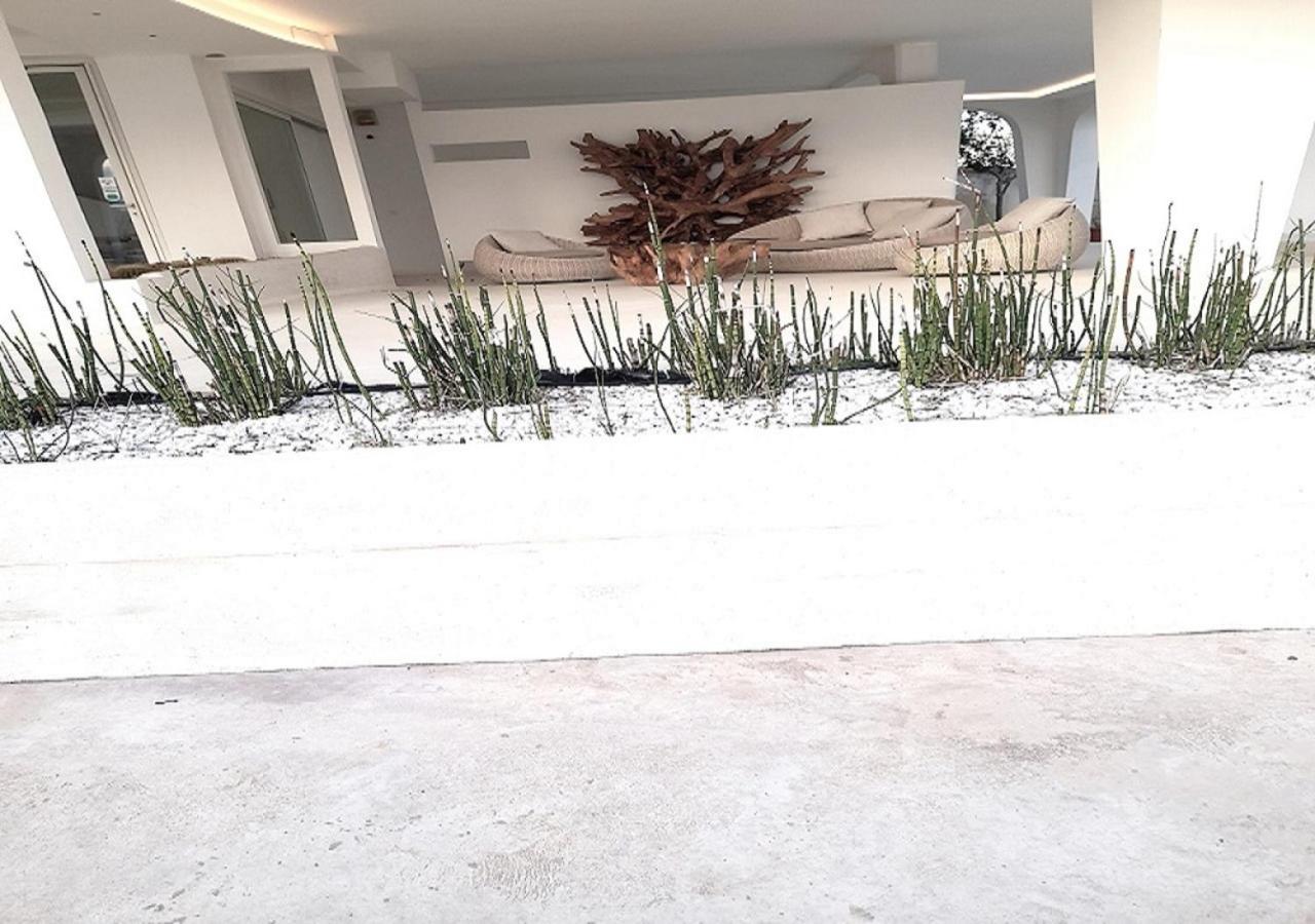 B&B Valentino Luxury Rooms By Salentolimit Porto Cesareo Extérieur photo